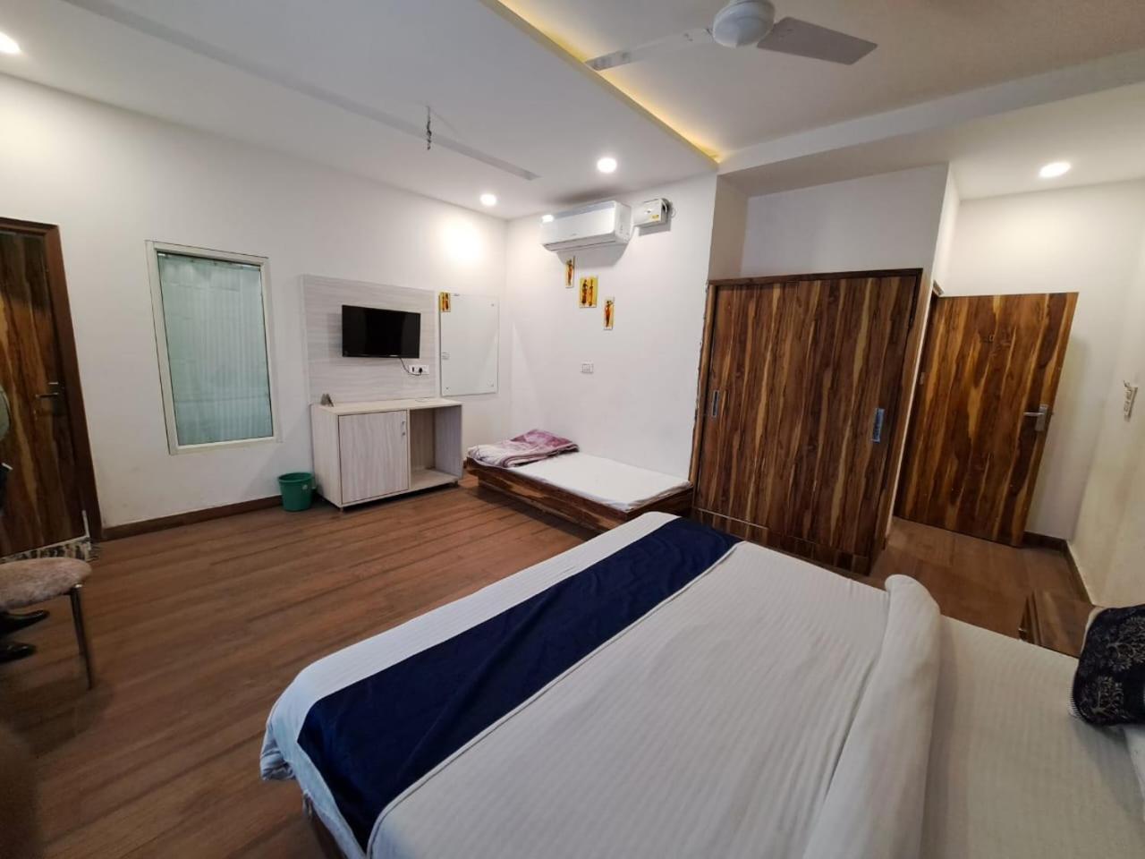 Hotel D Plaza Zirakpur Екстер'єр фото