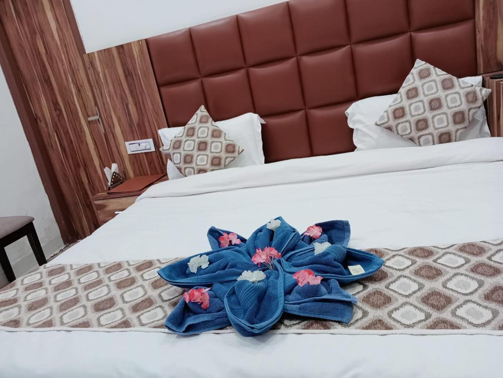 Hotel D Plaza Zirakpur Екстер'єр фото