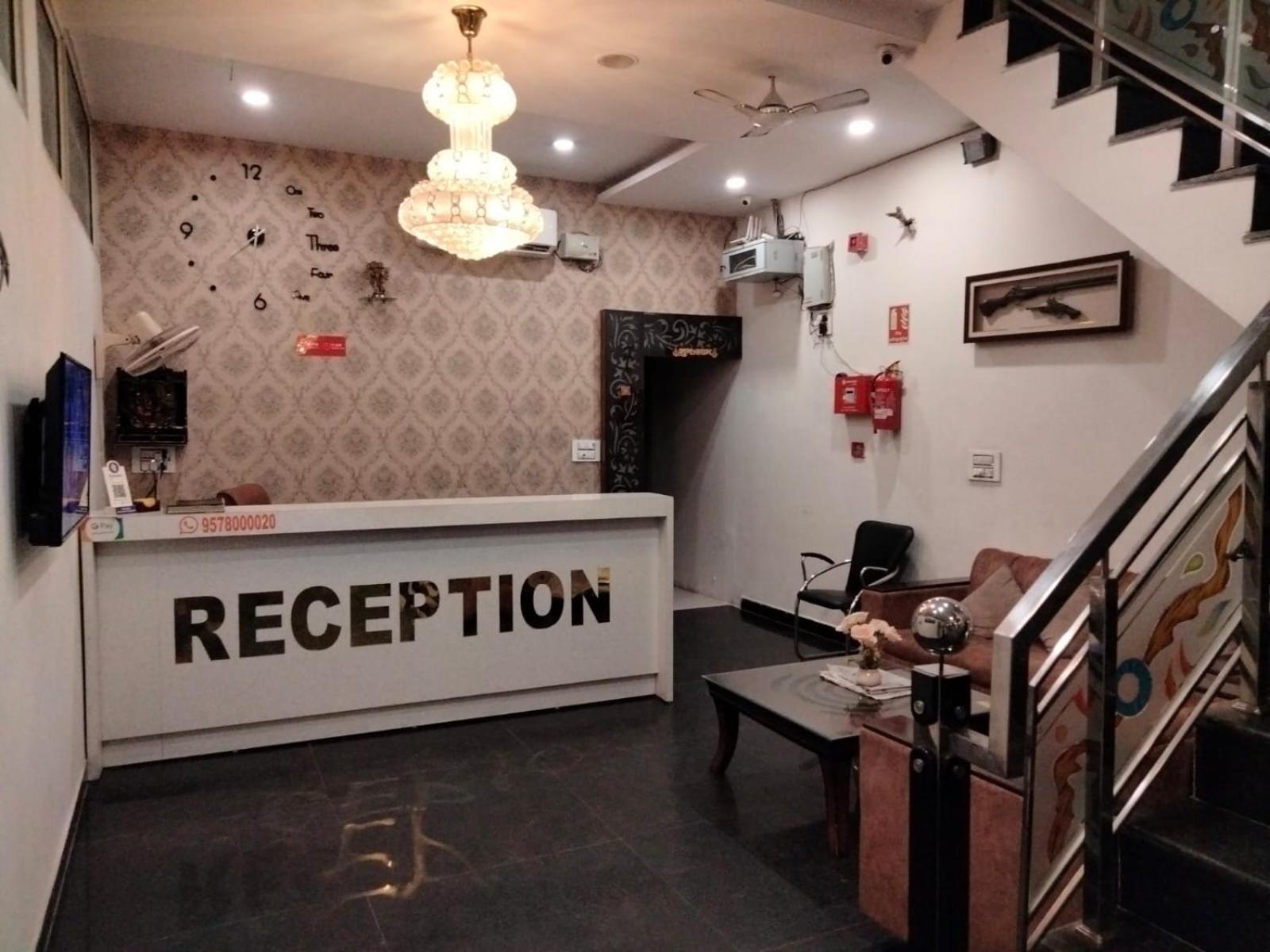 Hotel D Plaza Zirakpur Екстер'єр фото