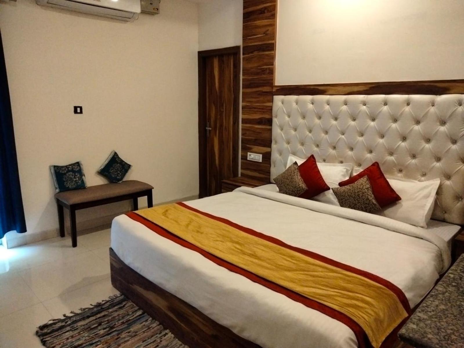 Hotel D Plaza Zirakpur Екстер'єр фото