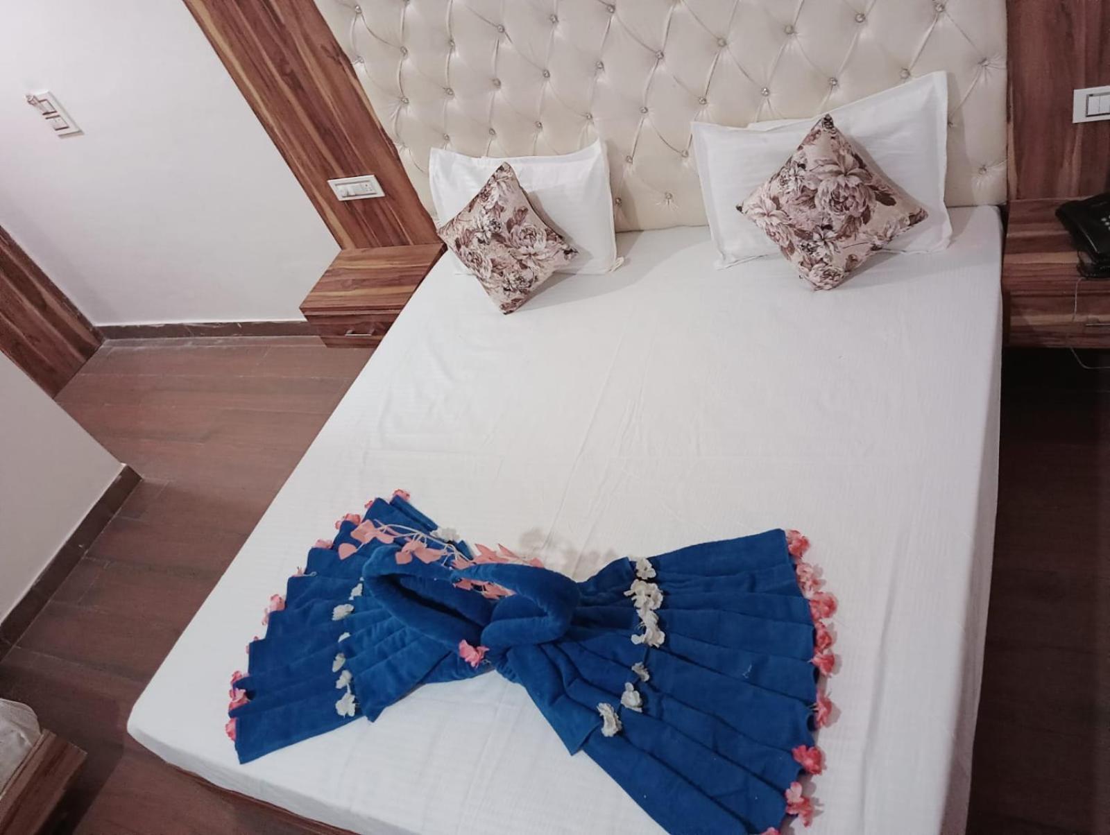 Hotel D Plaza Zirakpur Екстер'єр фото