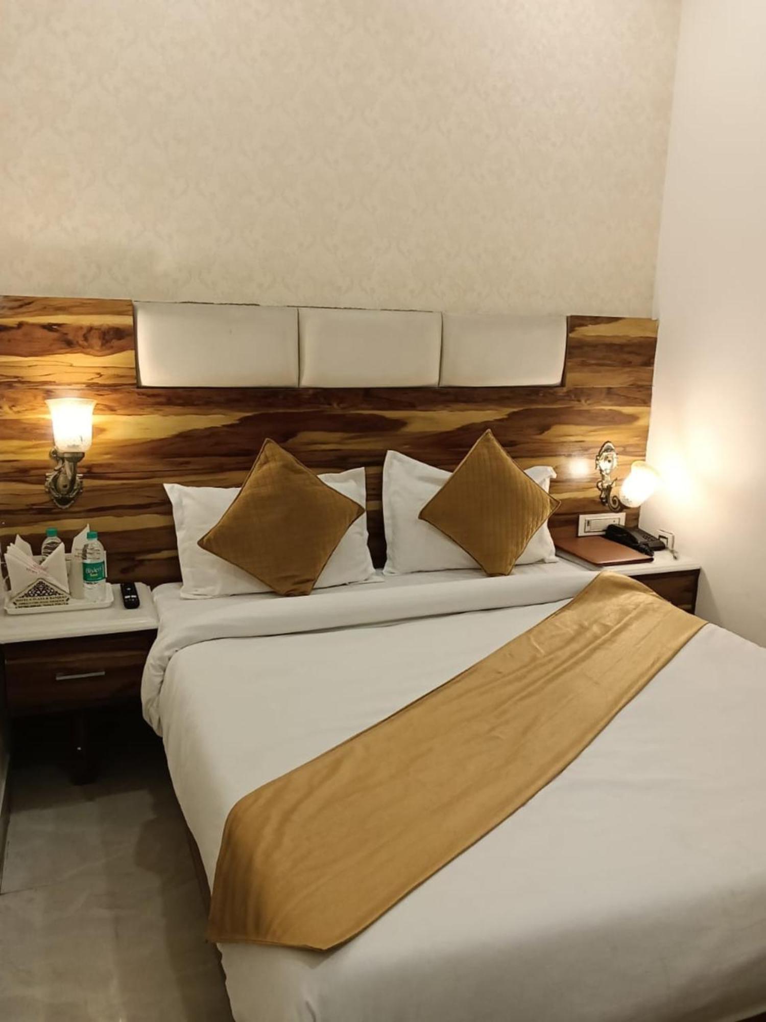 Hotel D Plaza Zirakpur Екстер'єр фото