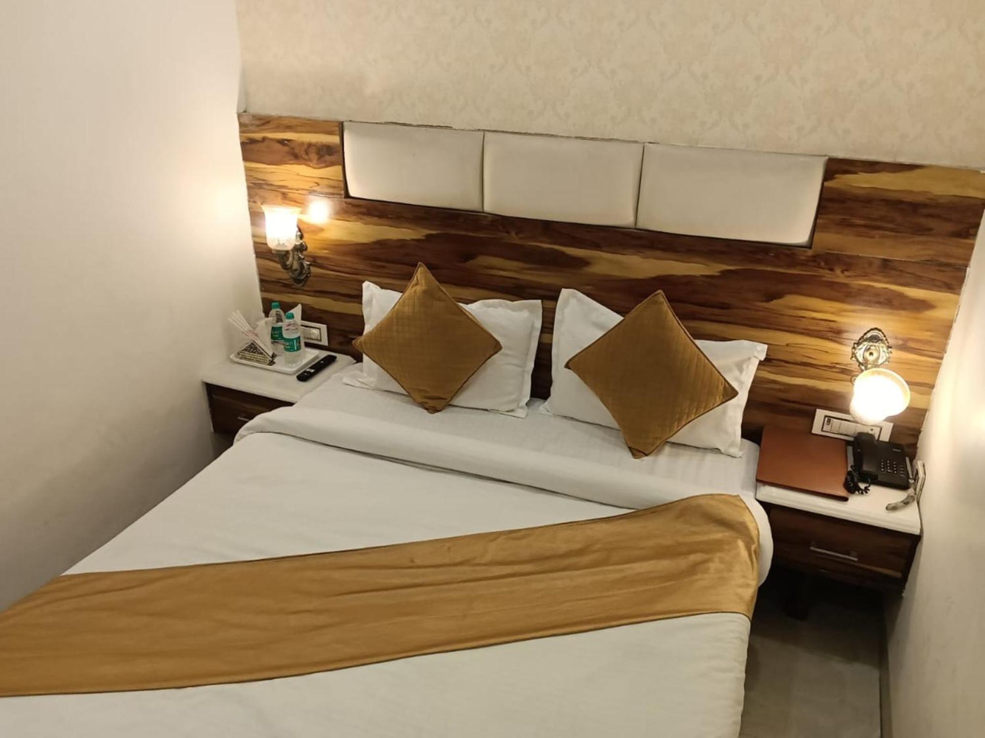 Hotel D Plaza Zirakpur Екстер'єр фото